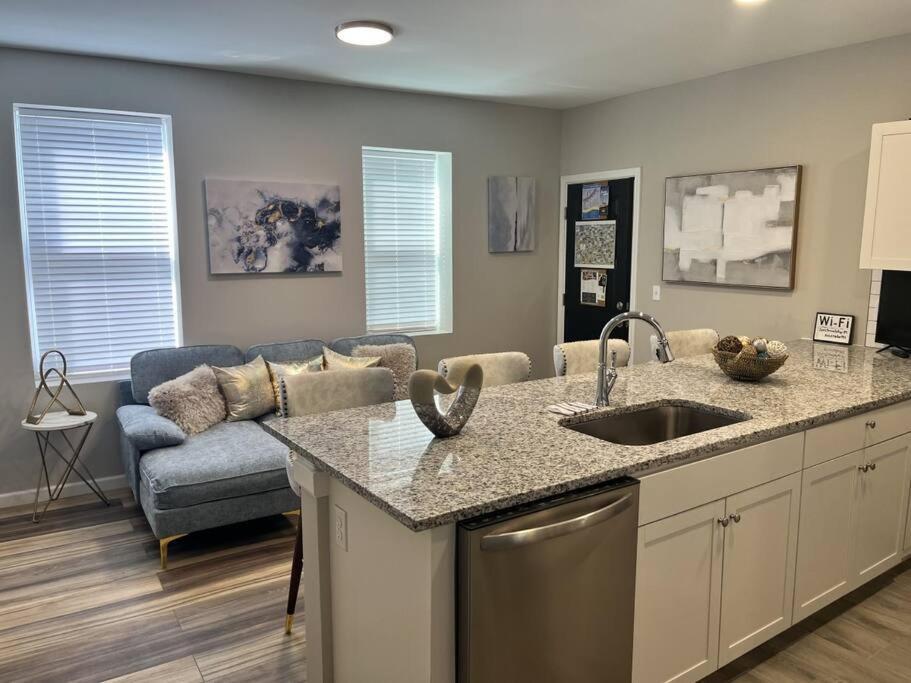 Breeze On Monmouth Apartment Newport Luaran gambar